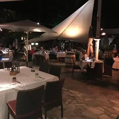 Apartament Front With Stunning Ocean Views! *