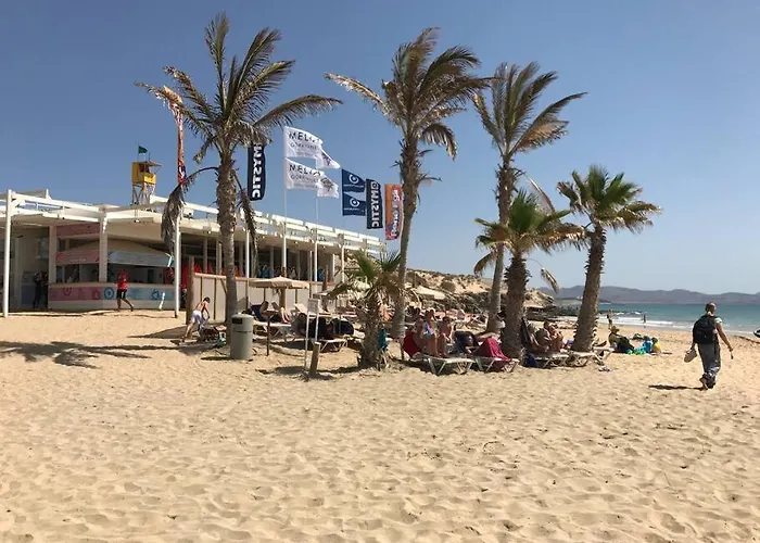 Front With Stunning Ocean Views! Apartmán