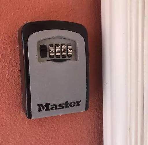 Front With Stunning Ocean Views! *