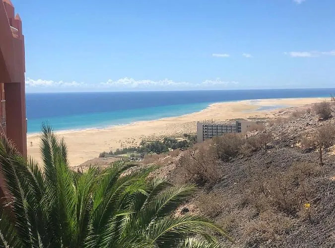 Front With Stunning Ocean Views! Apartmán