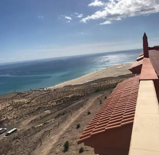 Front With Stunning Ocean Views! Apartmán